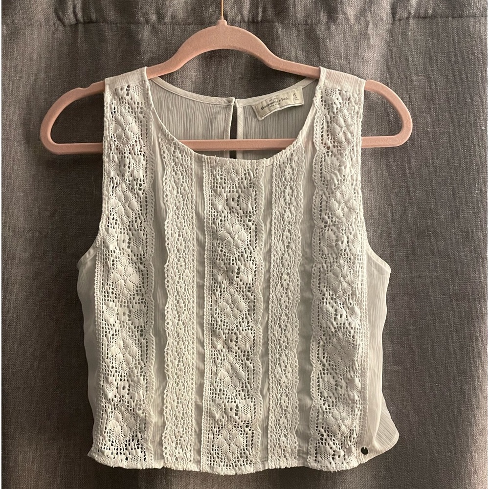 White Abercrombie top. Size XS